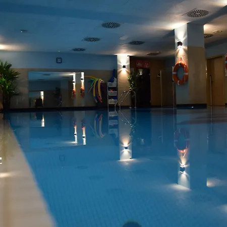 酒店 Great Polonia Silesian Economy 2*