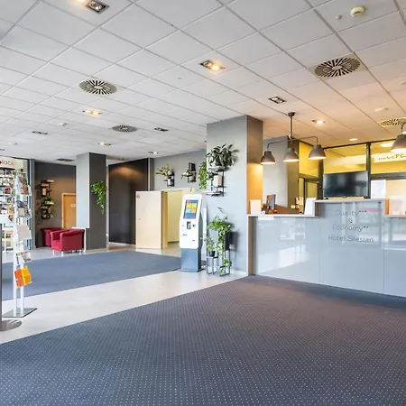 Great Polonia Silesian Economy Hotel 호텔 카토비체