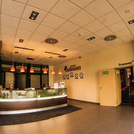 Economy Silesian فندق