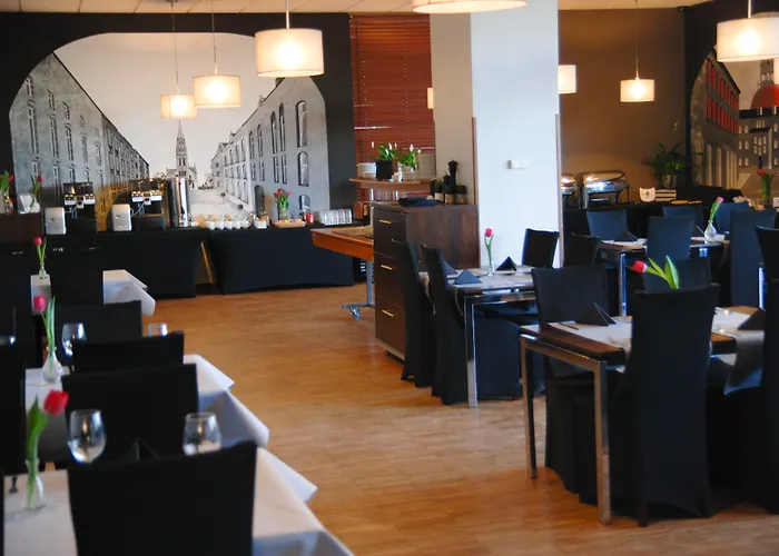 호텔 Great Polonia Silesian Economy Hotel