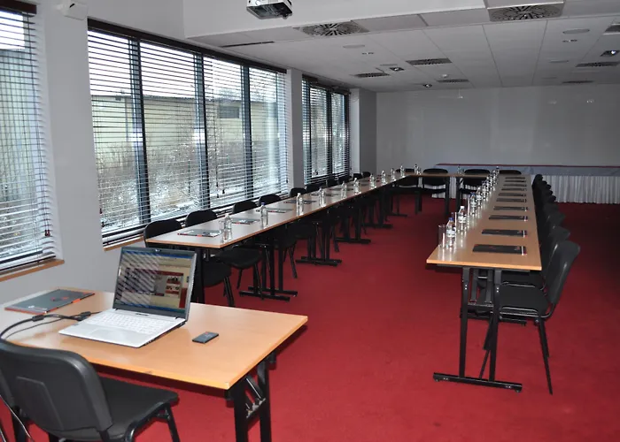 호텔 Great Polonia Silesian Economy Hotel 2*