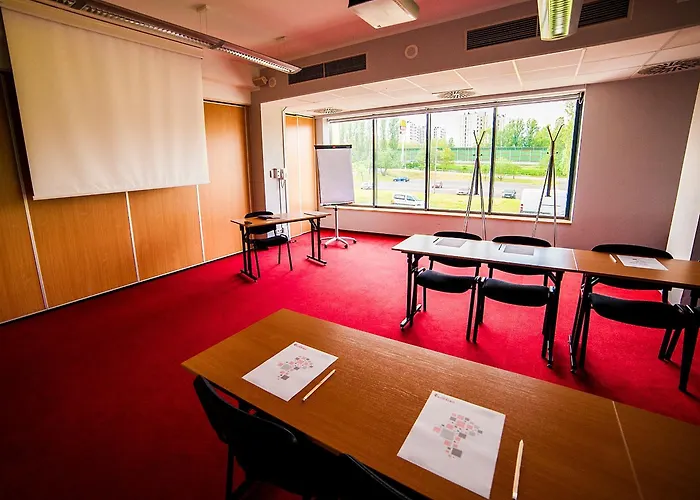 호텔 Great Polonia Silesian Economy Hotel 2*