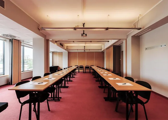 Great Polonia Silesian Economy Hotel 호텔